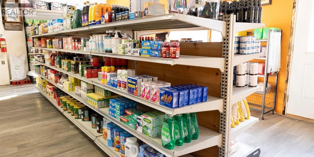 221 5TH AVENUE Stewart Photo 10 221 5TH AVENUE Stewart Photo 10